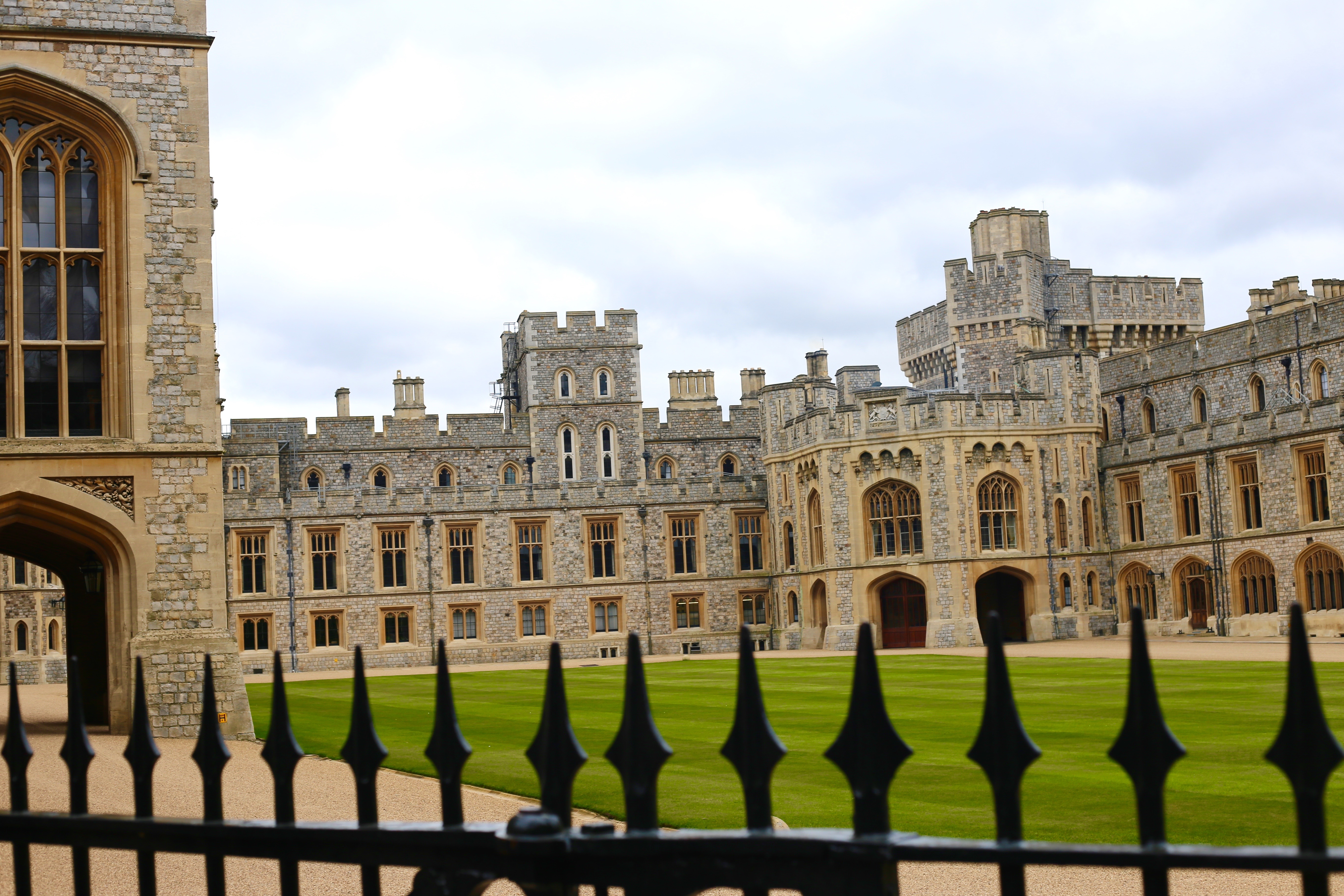 Travel Windsor Castle.